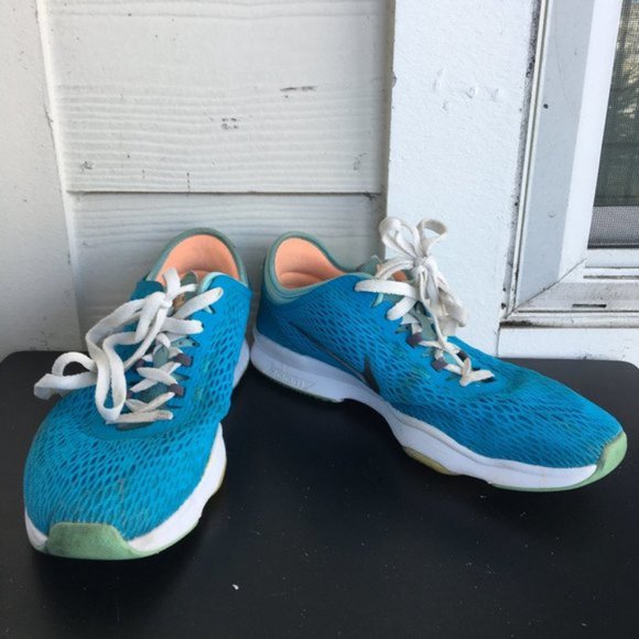 Nike Women's Zoom Fit Blue Lagoon/White Shoes Sneakers Size 9 - Picture 3 of 12